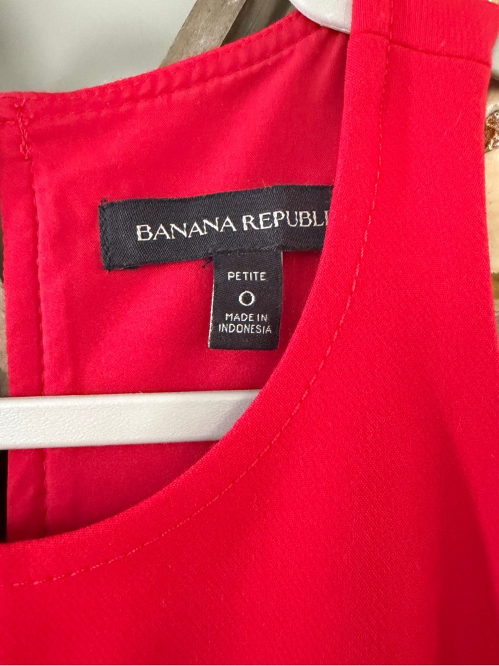Banana Republic Red Stretch Racerback Fit-and-Flare Dress Size 0 petite. - Picture 5 of 8